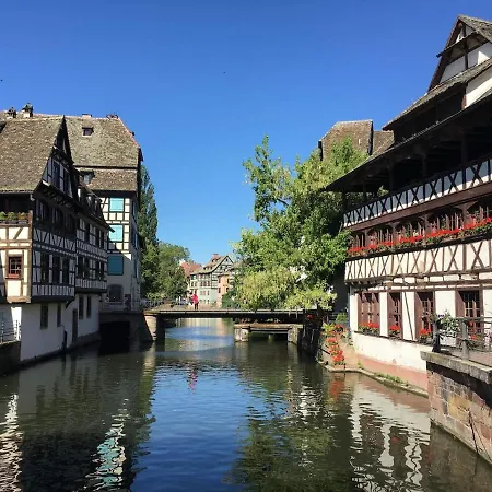 게스트하우스 Maison De La Sauer - | D'hotes |